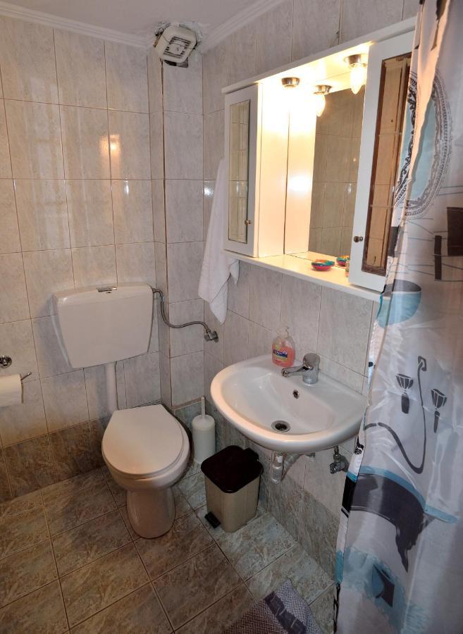 Maria Konstantinidis Apartments Nea Poteidaia Exterior foto
