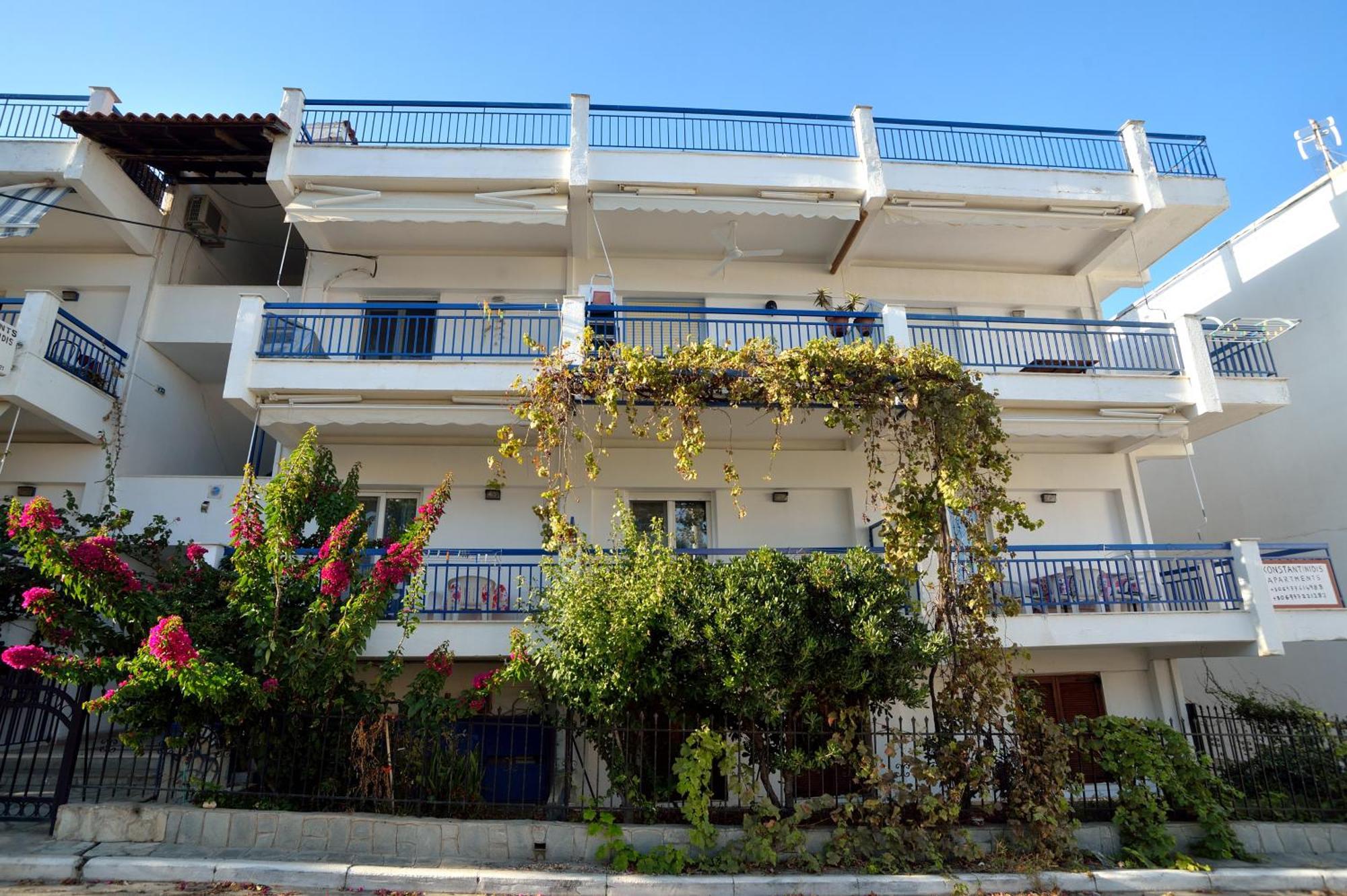 Maria Konstantinidis Apartments Nea Poteidaia Exterior foto